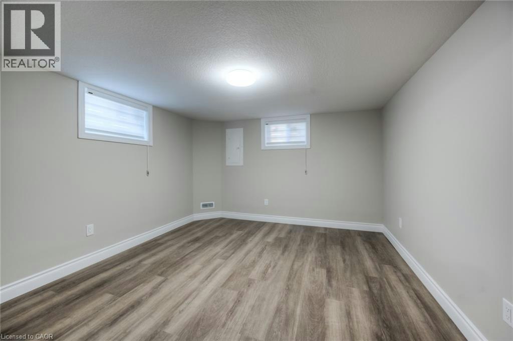 Lower-297 Frederick Street, Kitchener, ON, N2H 2N6 - 15