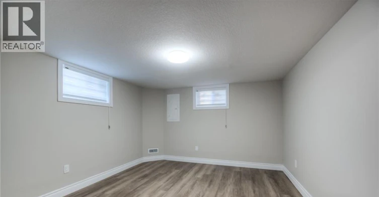 Lower-297 Frederick Street, Kitchener, ON, N2H 2N6 - 15