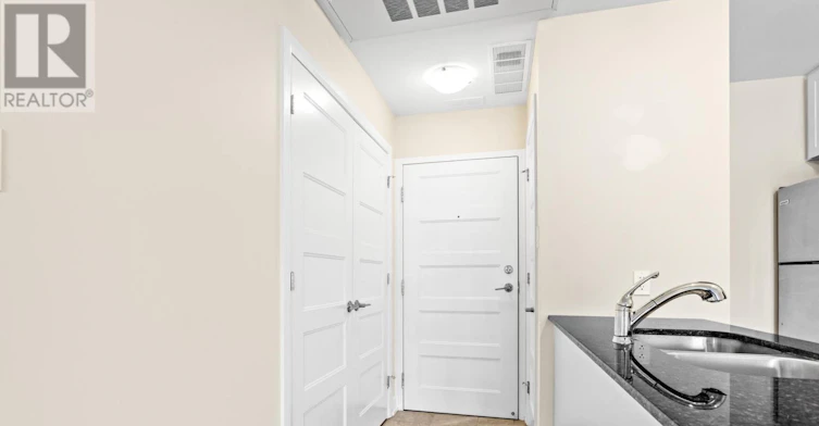 204-377 Solstice Crescent, Russell, ON, K0A 1W1 - 4