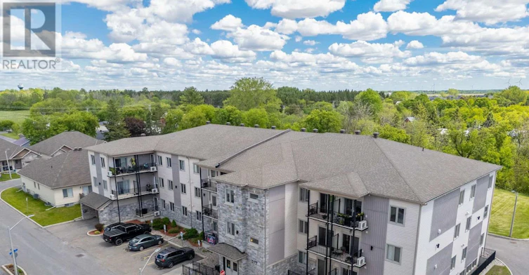 204-377 Solstice Crescent, Russell, ON, K0A 1W1 - 3