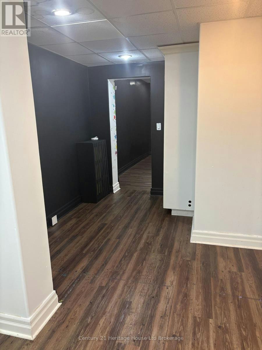 21 Wellington Street N, Woodstock, ON, N4S 6P1 - 21