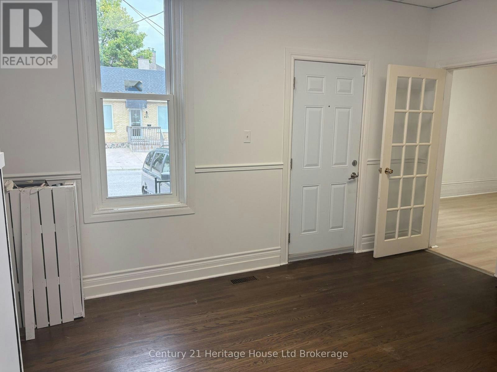 21 Wellington Street N, Woodstock, ON, N4S 6P1 - 3