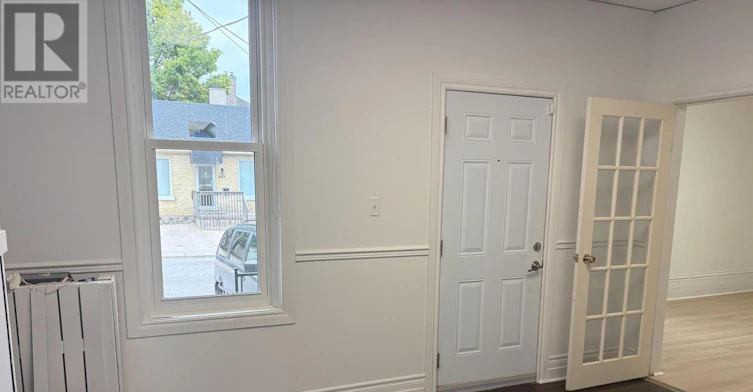 21 Wellington Street N, Woodstock, ON, N4S 6P1 - 3