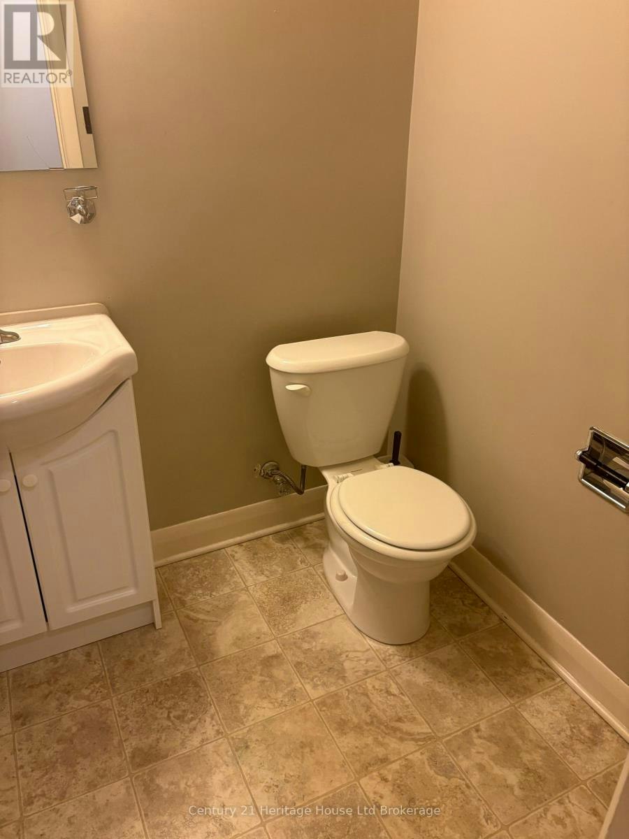 21 Wellington Street N, Woodstock, ON, N4S 6P1 - 25
