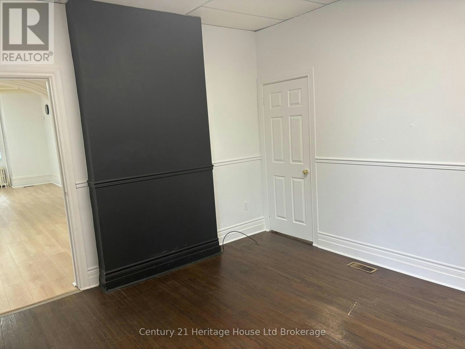21 Wellington Street N, Woodstock, ON, N4S 6P1 - 4