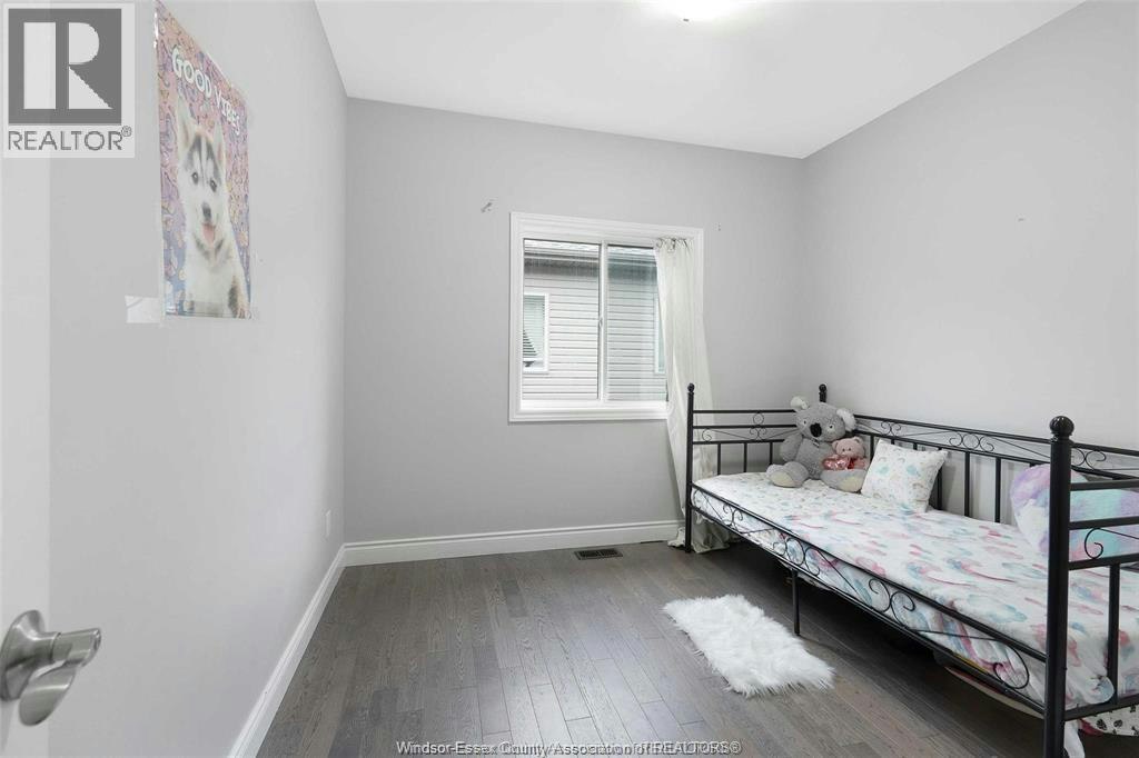 192 Lennox Avenue, Essex, ON, N8M 0A7 - 4