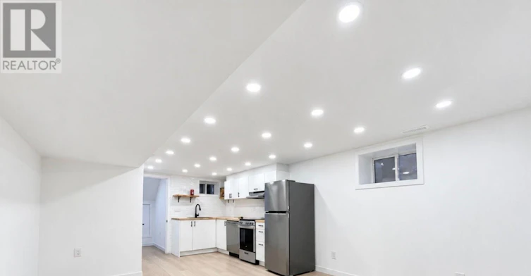 LOWER-148 Ascot Avenue, Toronto, ON, M6E 1G4 - 3