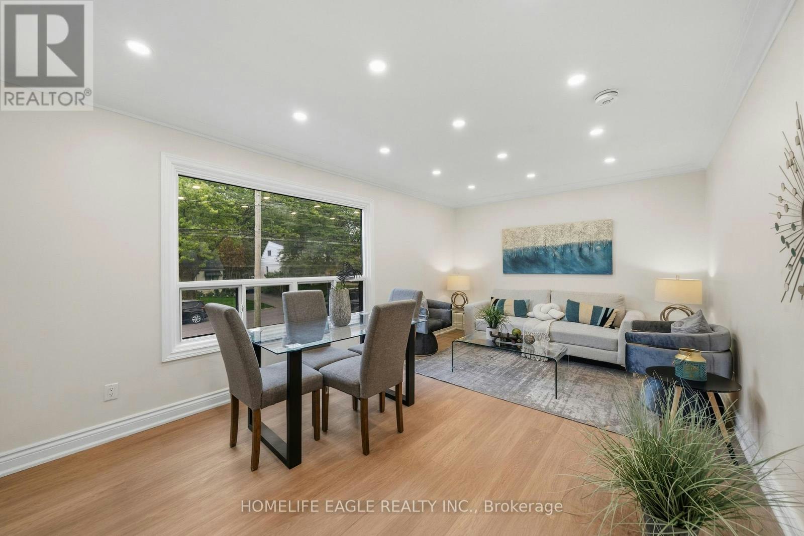 82 Scarborough Heights Boulevard, Toronto, ON, M1M 2V4