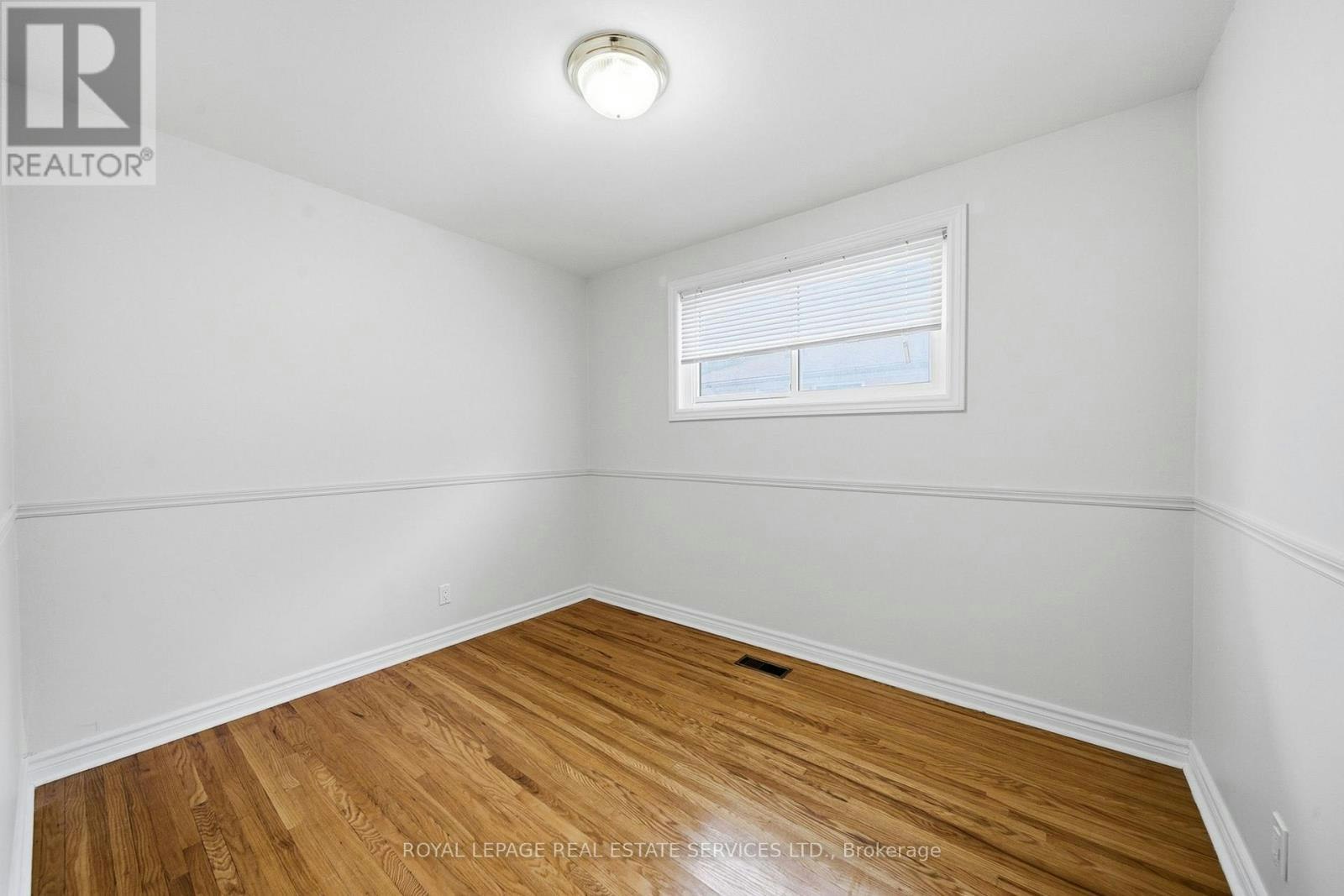 MAIN-6 Corbett Crescent, Aurora, ON, L4G 2G1 - 22