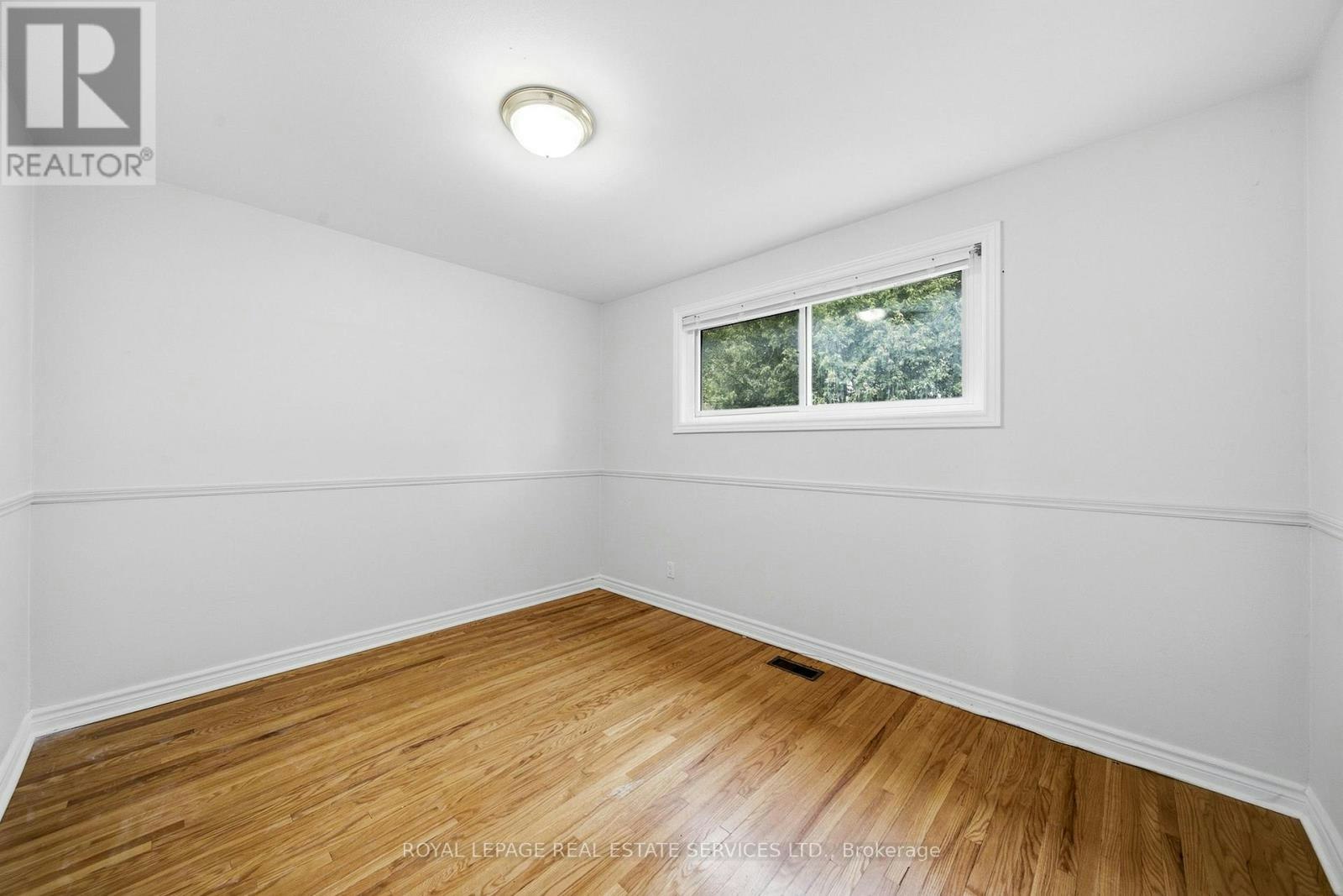 MAIN-6 Corbett Crescent, Aurora, ON, L4G 2G1 - 20
