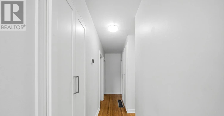 MAIN-6 Corbett Crescent, Aurora, ON, L4G 2G1 - 18