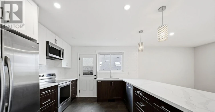 MAIN-6 Corbett Crescent, Aurora, ON, L4G 2G1 - 15