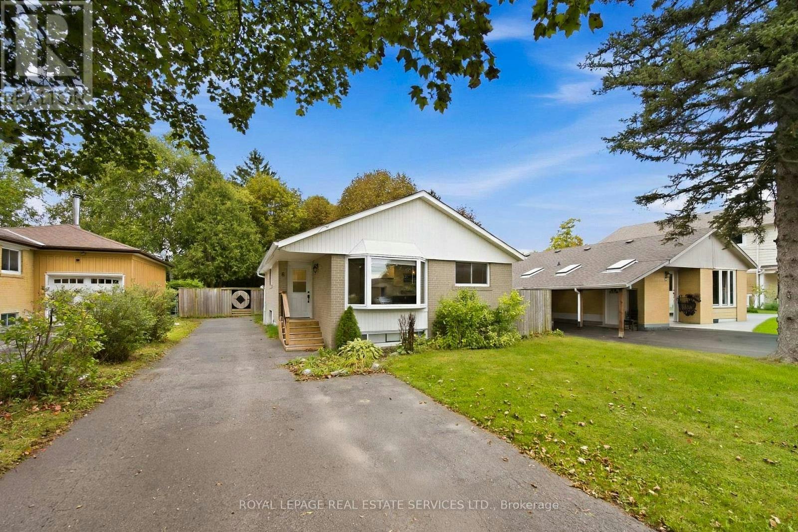 MAIN-6 Corbett Crescent, Aurora, ON, L4G 2G1 - 2