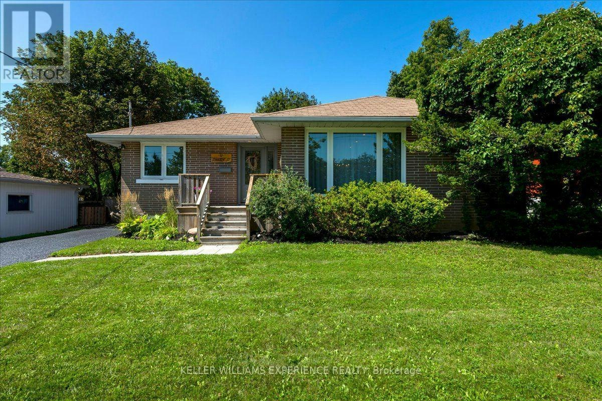 92 Johnson Street, Barrie, ON, L4M 4R3