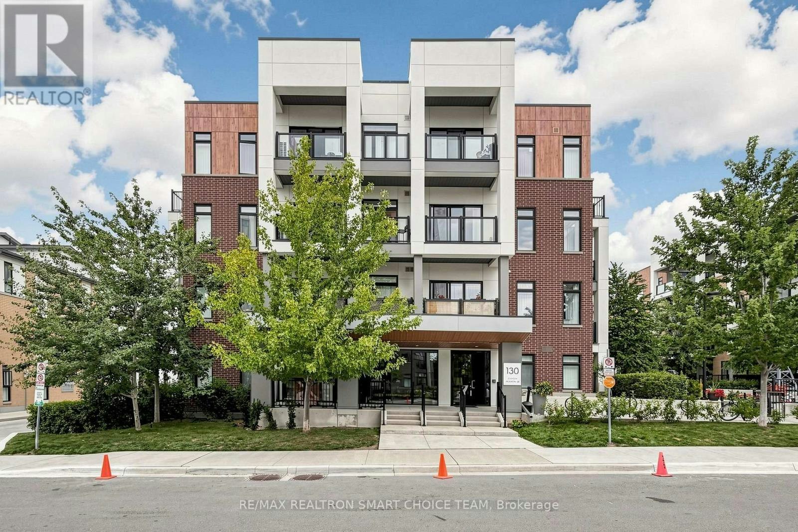 108-130 Canon Jackson Drive, Toronto, ON, M5M 0B7