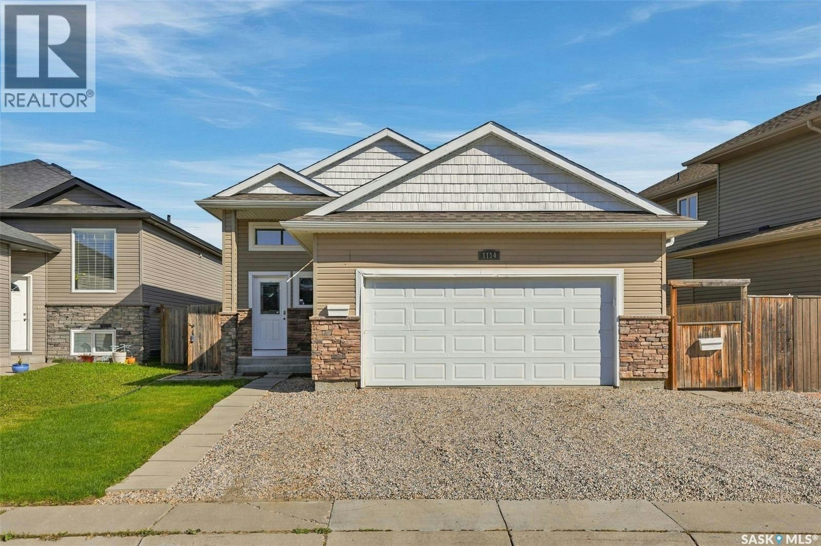 1114 Hargreaves Way, Saskatoon, SK, S7R 0H2