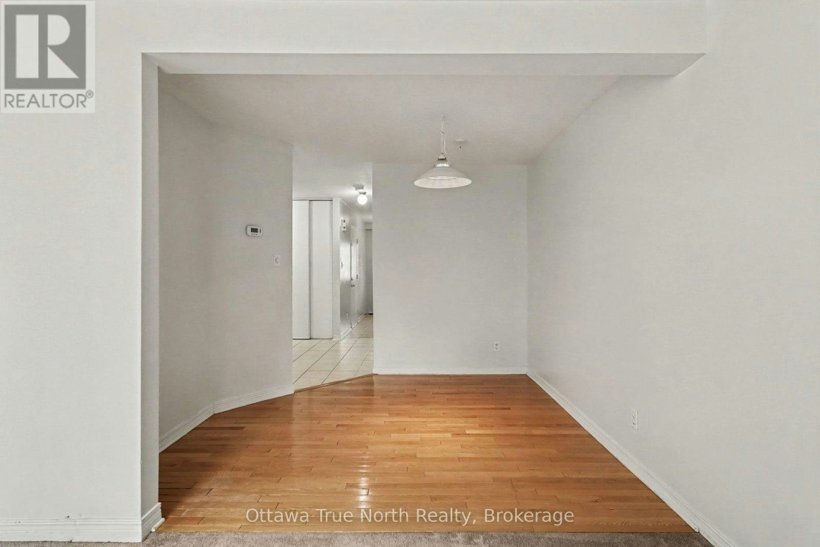 19 Kalbrook Street, Ottawa, ON, K2T 1A8 - 9