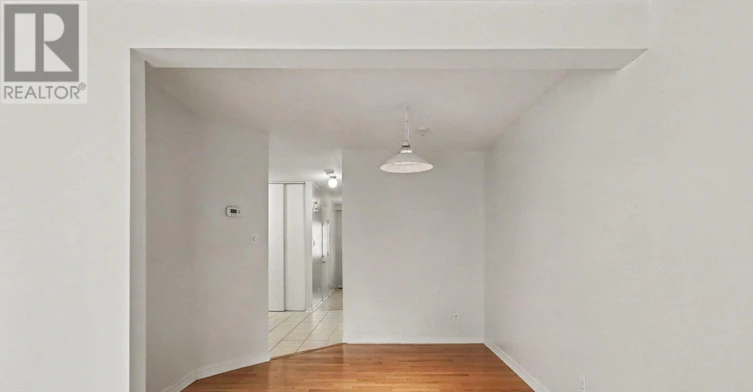 19 Kalbrook Street, Ottawa, ON, K2T 1A8 - 9
