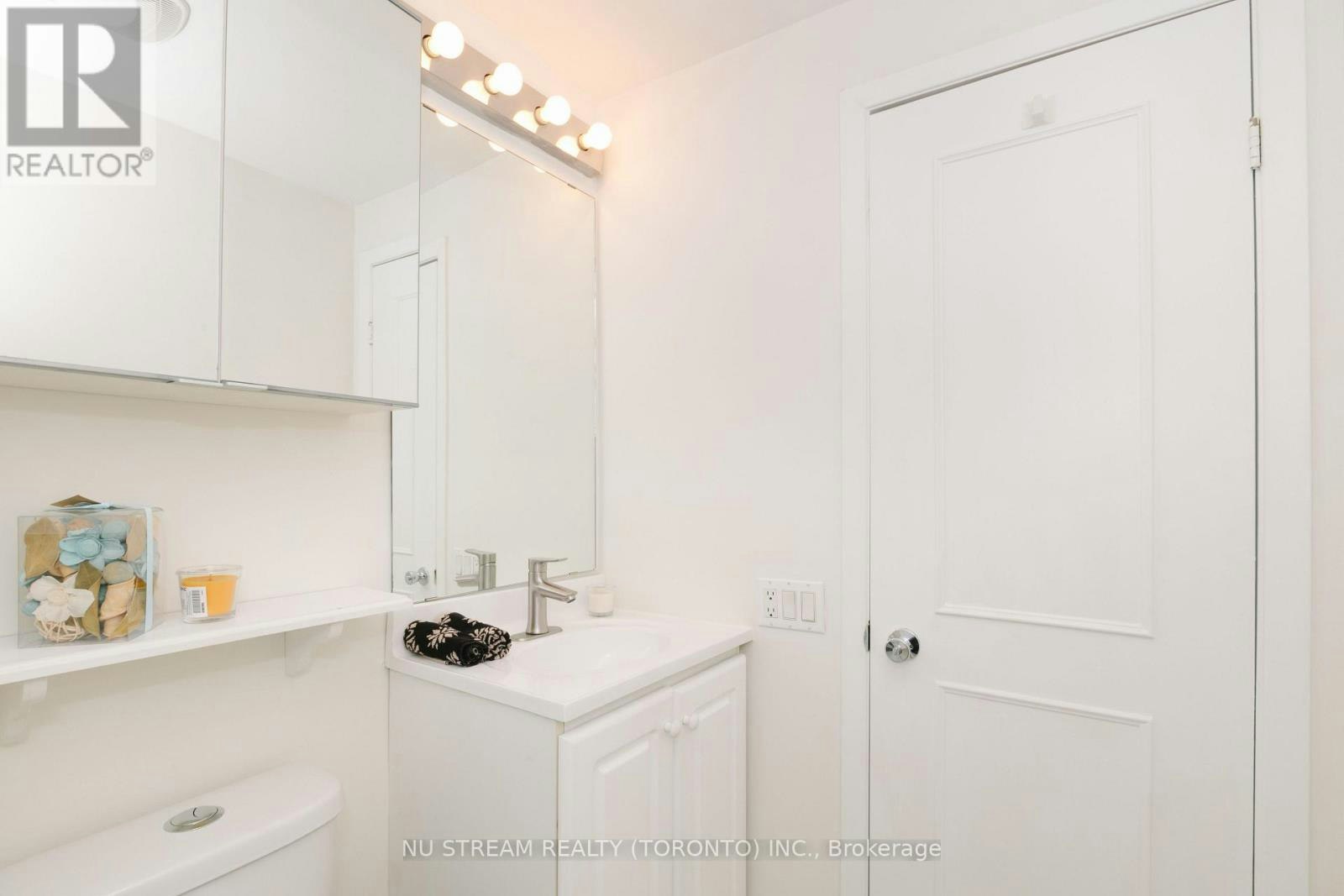 57 Gypsy Roseway, Toronto, ON, M2N 5Z1 - 10