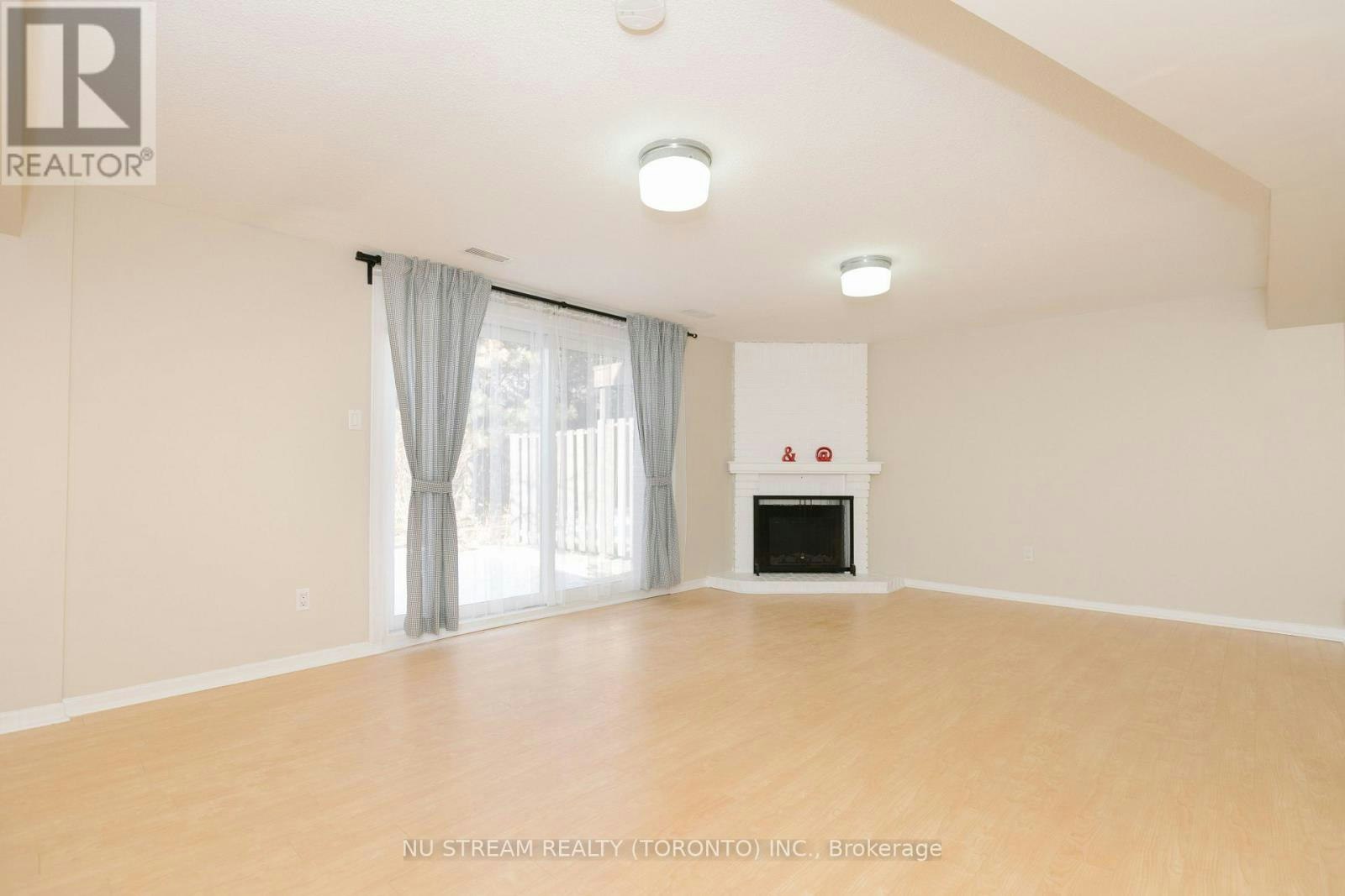 57 Gypsy Roseway, Toronto, ON, M2N 5Z1 - 14