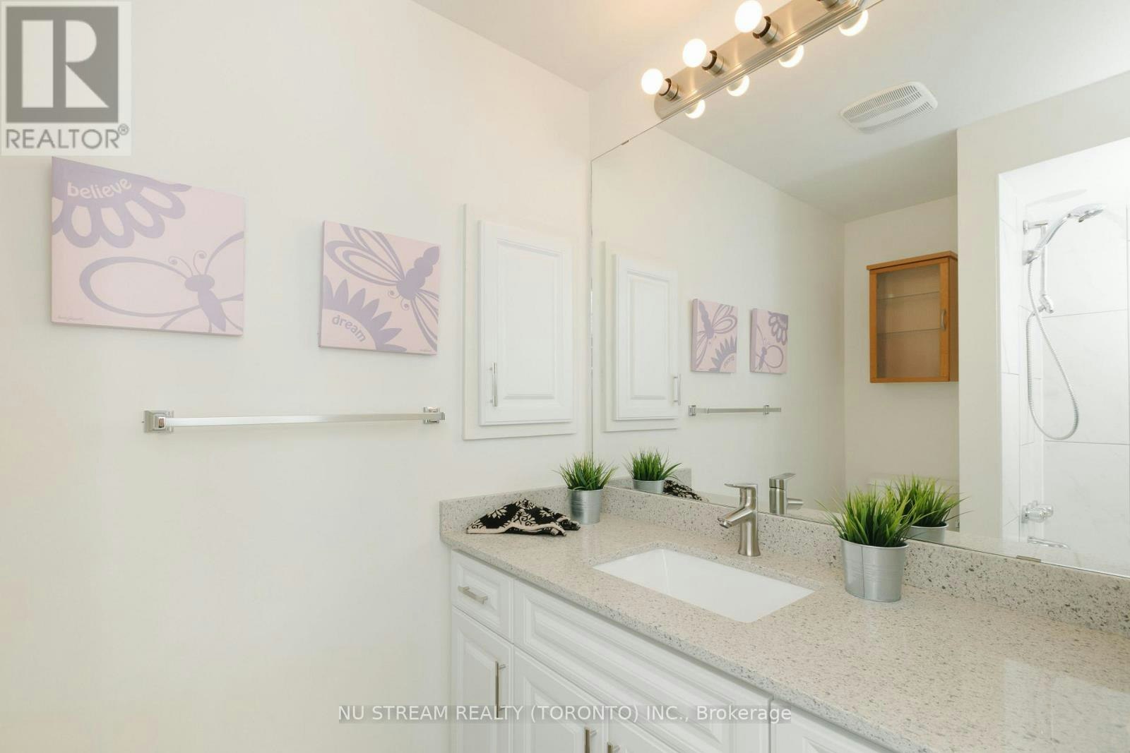 57 Gypsy Roseway, Toronto, ON, M2N 5Z1 - 9