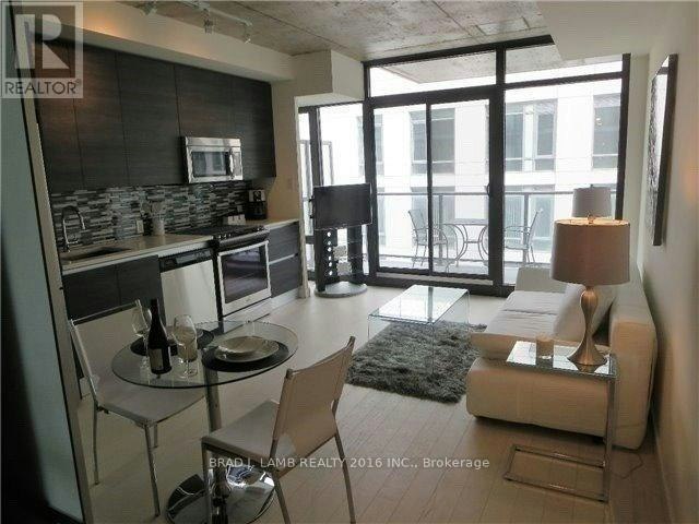 1212-111 Bathurst Street, Toronto, ON, M5V 2R1