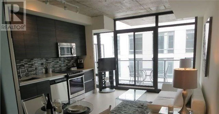 1212-111 Bathurst Street, Toronto, ON, M5V 2R1