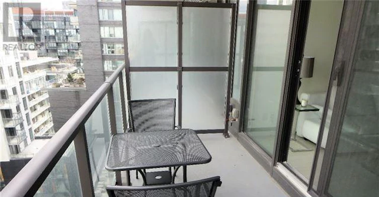 1212-111 Bathurst Street, Toronto, ON, M5V 2R1 - 5
