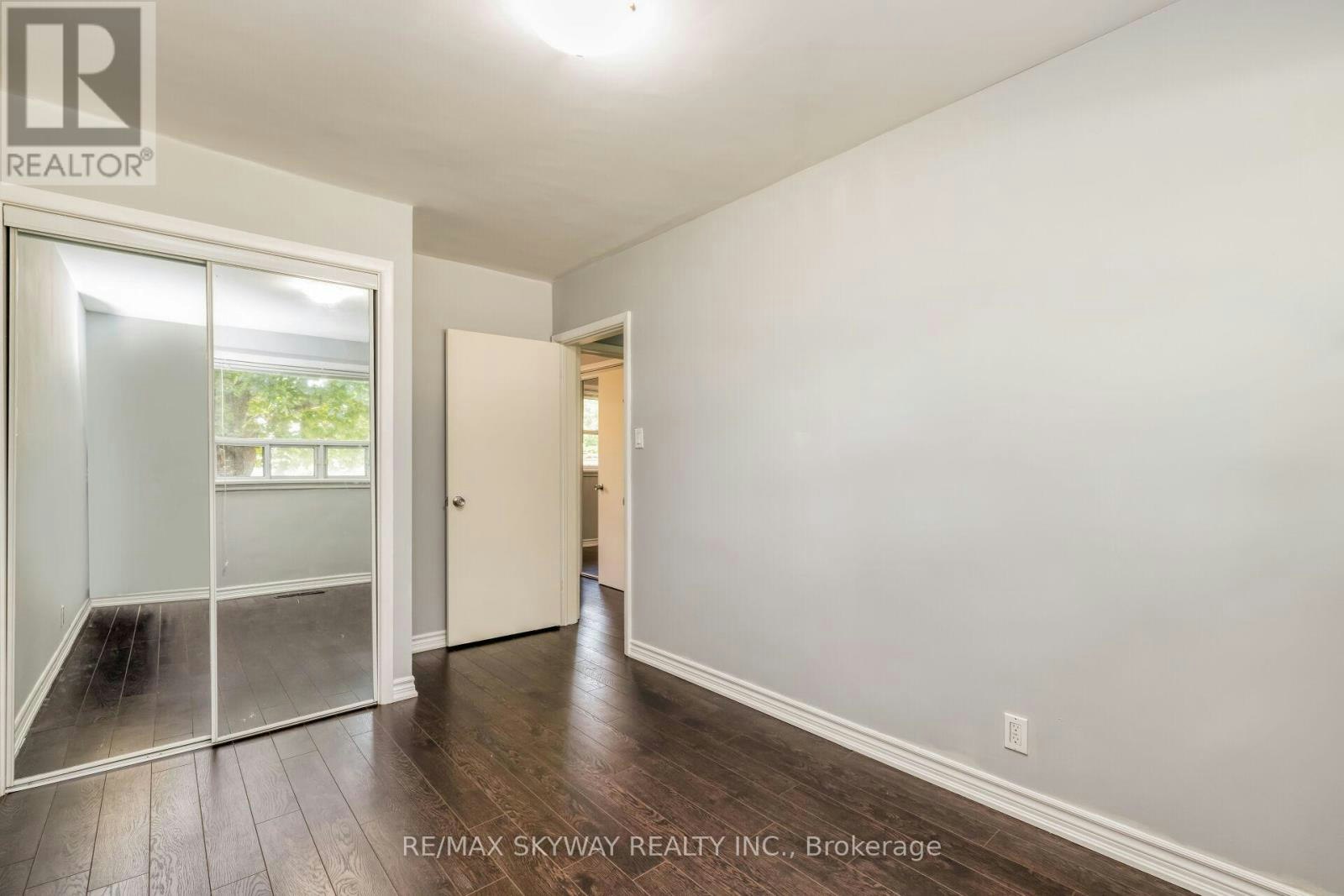 UPPER-279 Elmwood Crescent, Milton, ON, L9T 1C3 - 20