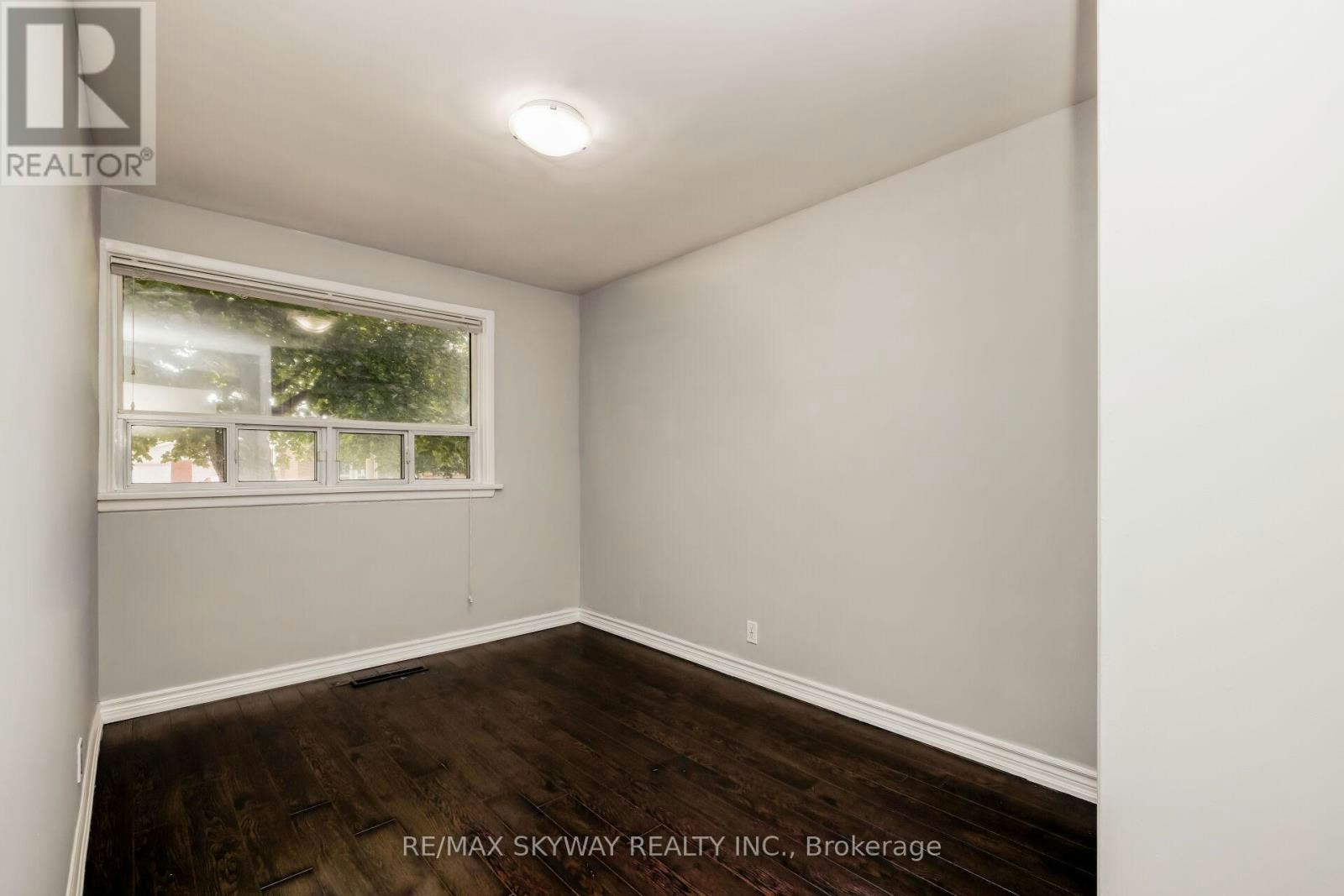 UPPER-279 Elmwood Crescent, Milton, ON, L9T 1C3 - 18
