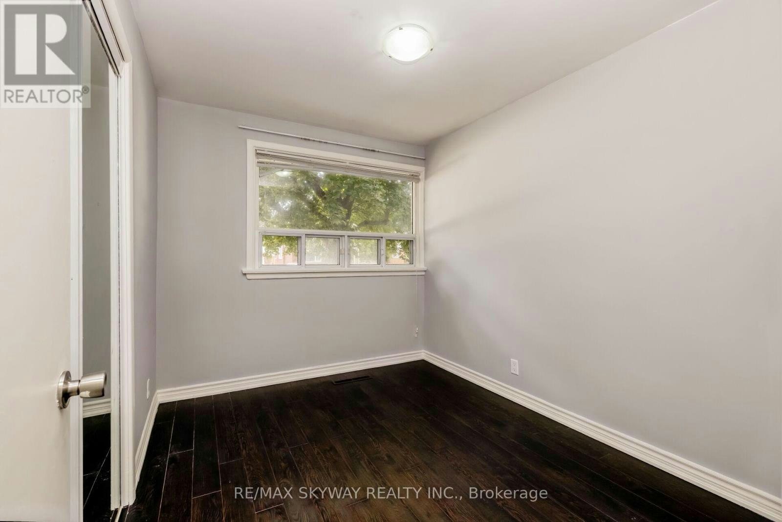 UPPER-279 Elmwood Crescent, Milton, ON, L9T 1C3 - 15