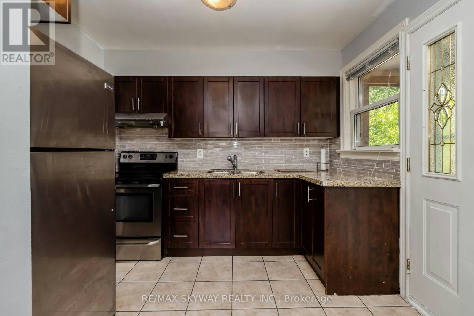 UPPER-279 Elmwood Crescent, Milton, ON, L9T 1C3 - 13