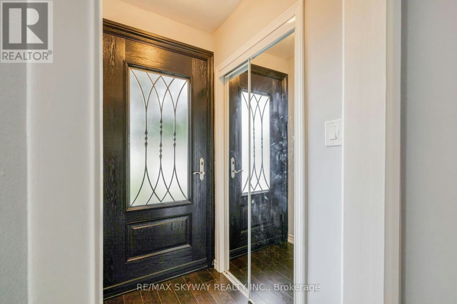 UPPER-279 Elmwood Crescent, Milton, ON, L9T 1C3 - 7