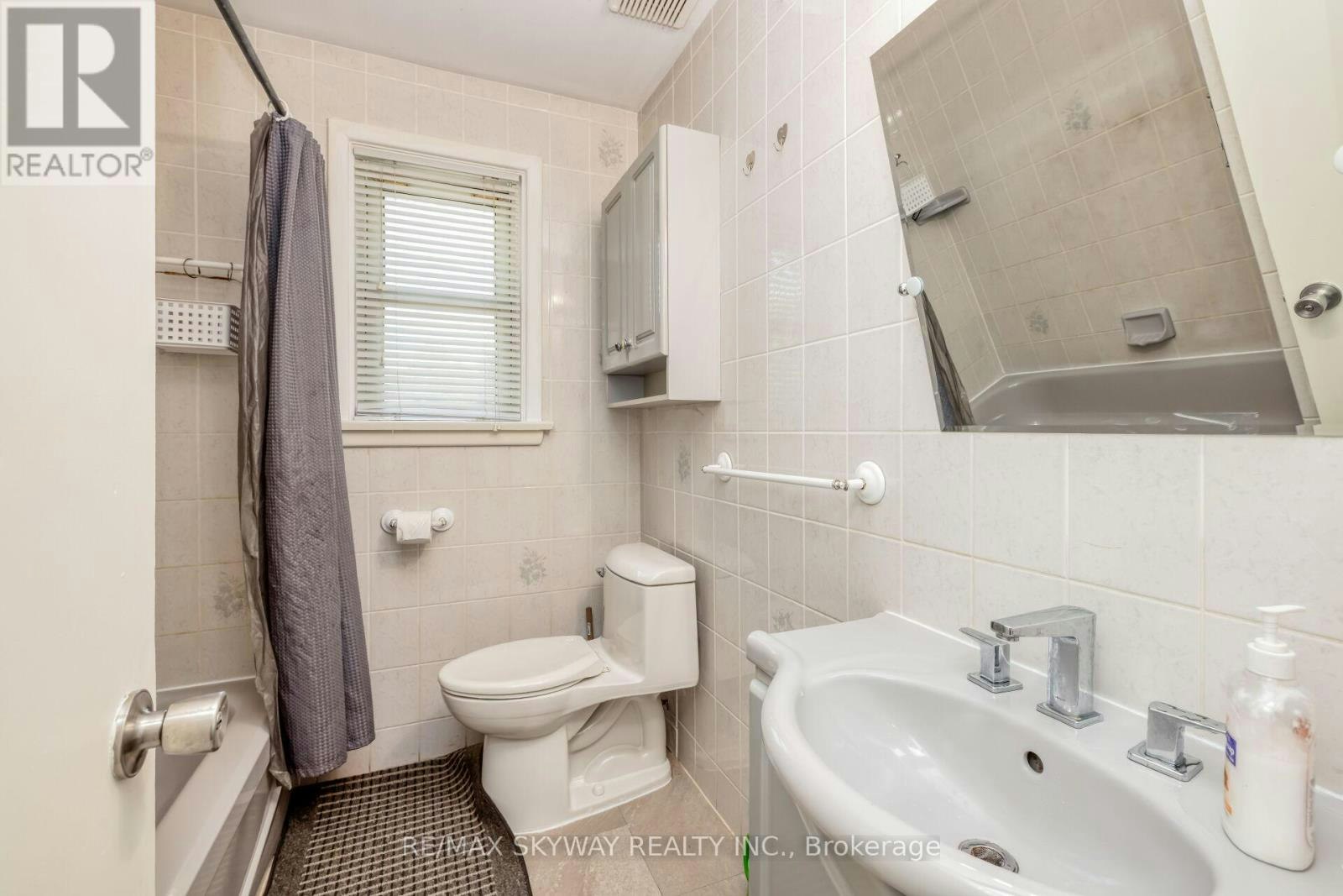 UPPER-279 Elmwood Crescent, Milton, ON, L9T 1C3 - 22