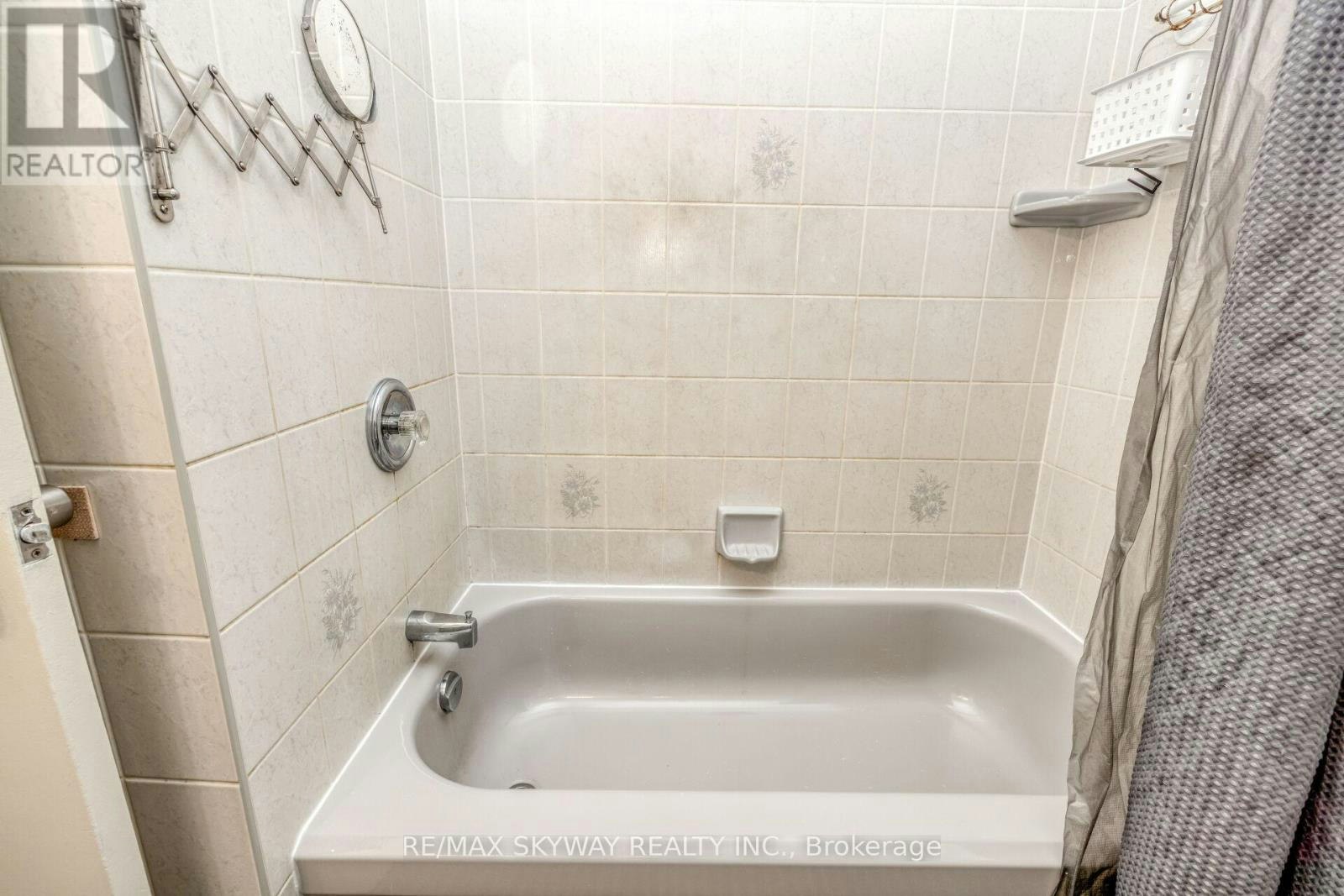 UPPER-279 Elmwood Crescent, Milton, ON, L9T 1C3 - 23