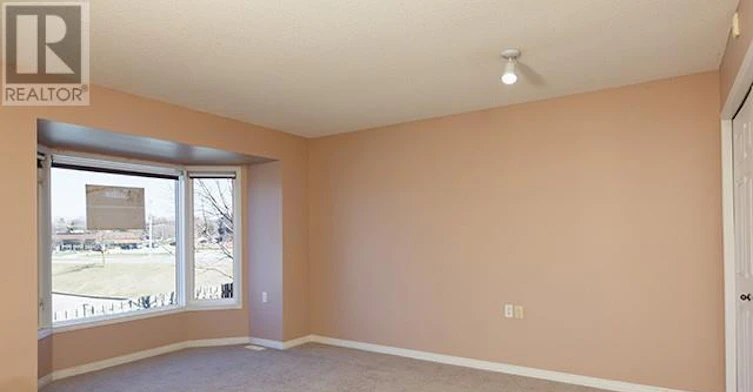 3-122 Sherwood Forest Square, London, ON, N6G 5G8 - 5