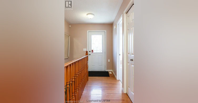3-122 Sherwood Forest Square, London, ON, N6G 5G8 - 2