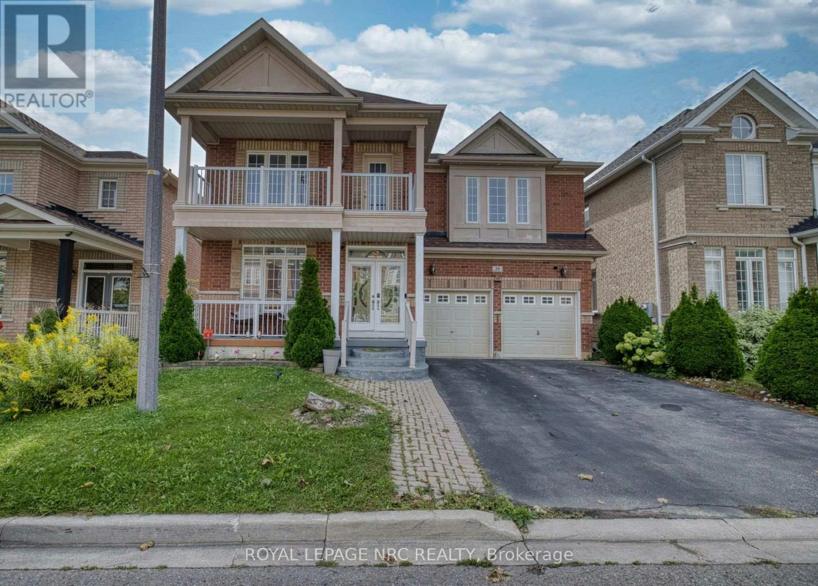25 Maverick Crescent, Brampton, ON, L6R 3E6