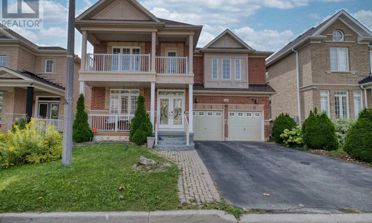 25 Maverick Crescent