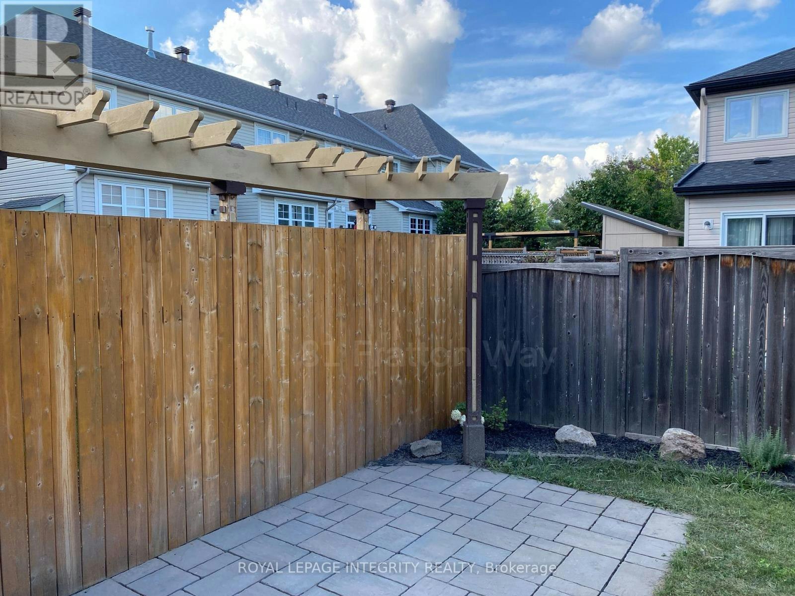 81 Fratton Way, Ottawa, ON, K2G 7C4 - 46