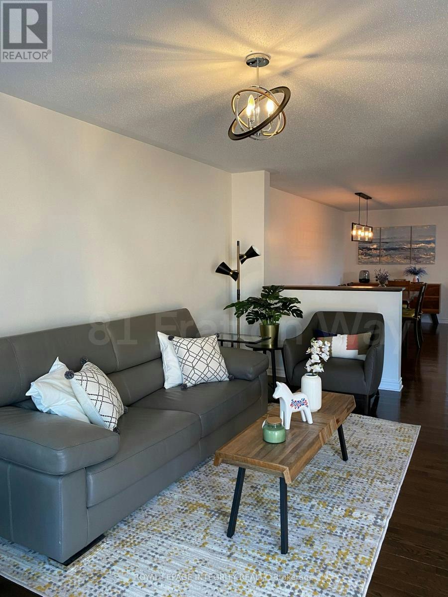 81 Fratton Way, Ottawa, ON, K2G 7C4 - 7