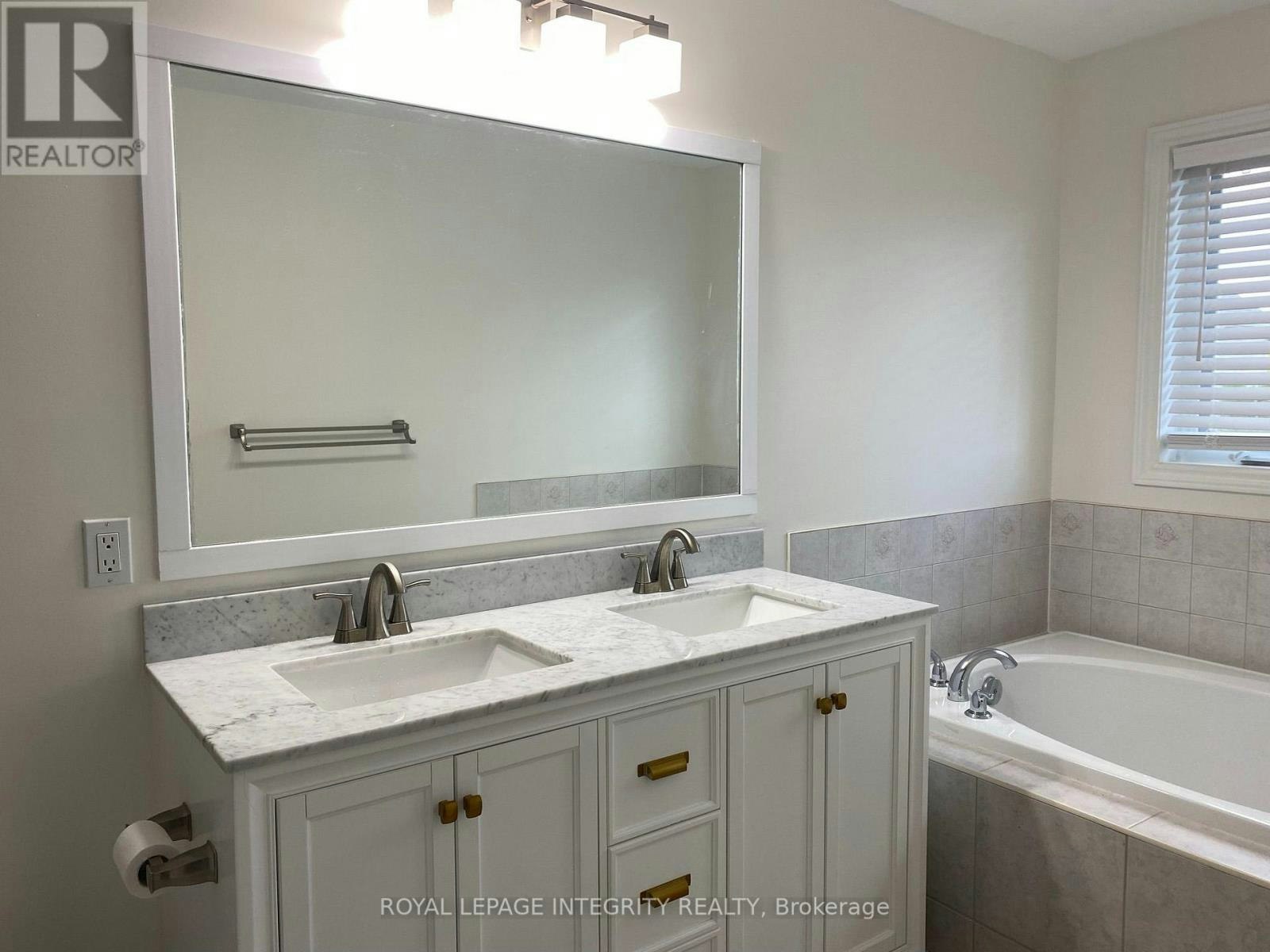 81 Fratton Way, Ottawa, ON, K2G 7C4 - 27