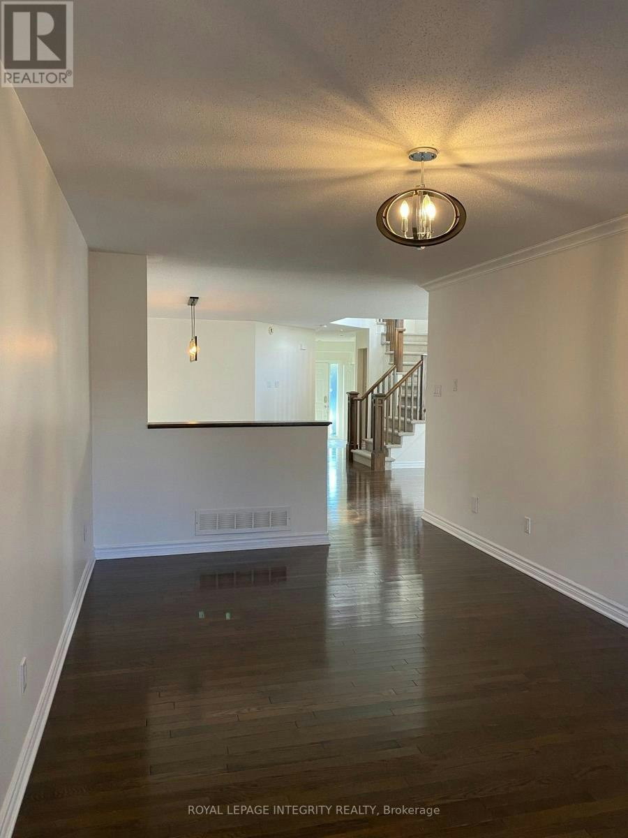 81 Fratton Way, Ottawa, ON, K2G 7C4 - 33