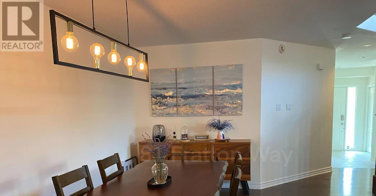 81 Fratton Way, Ottawa, ON, K2G 7C4 - 4