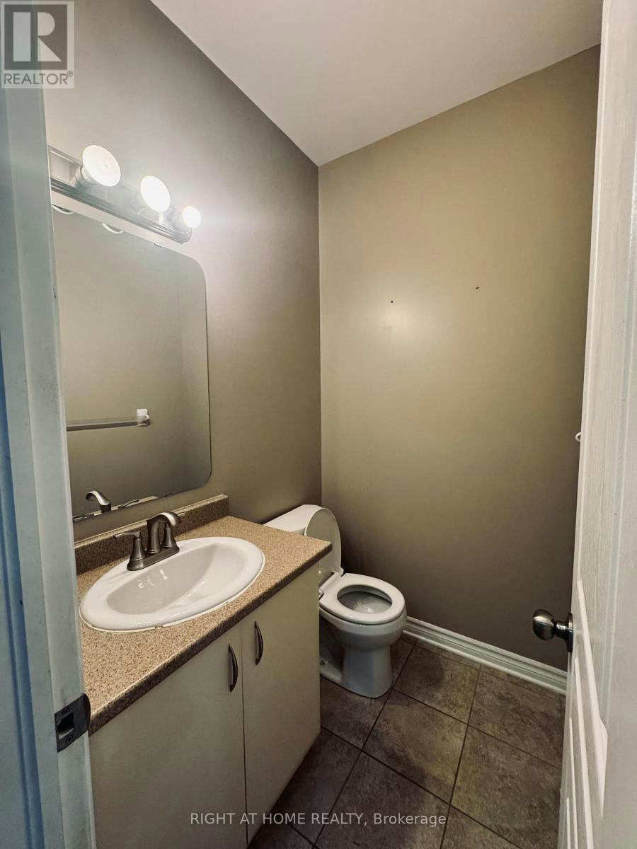 428 Foxhall Way, Ottawa, ON, K2M 0G1 - 9