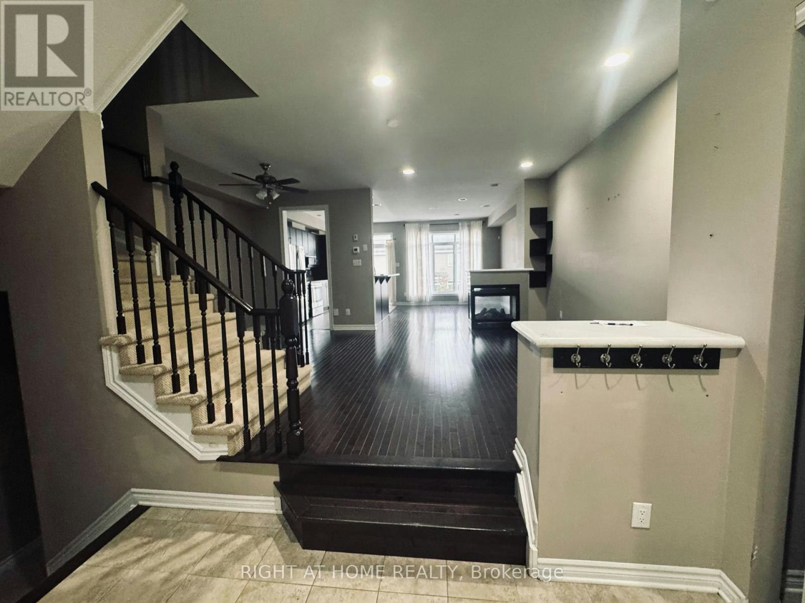 428 Foxhall Way, Ottawa, ON, K2M 0G1 - 10