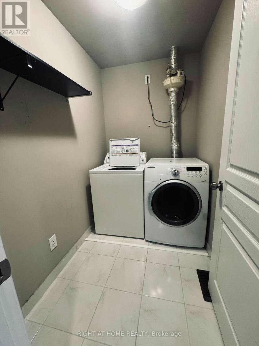 428 Foxhall Way, Ottawa, ON, K2M 0G1 - 16