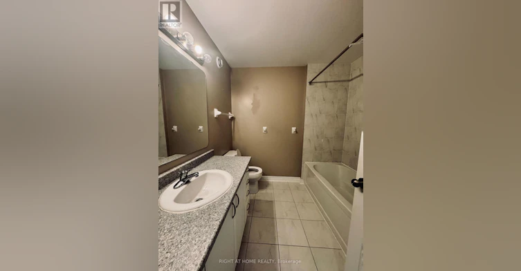 428 Foxhall Way, Ottawa, ON, K2M 0G1 - 13