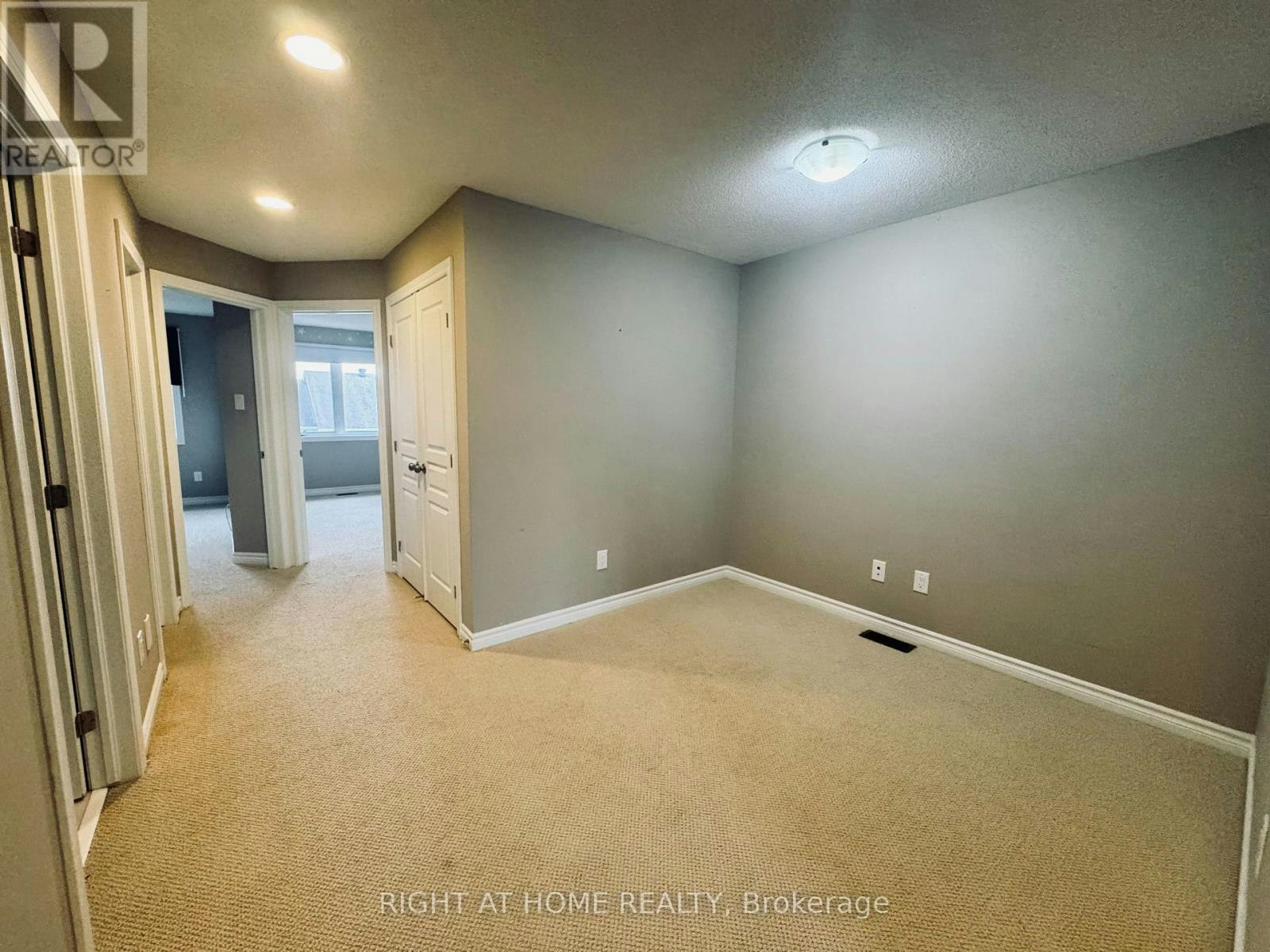 428 Foxhall Way, Ottawa, ON, K2M 0G1 - 19