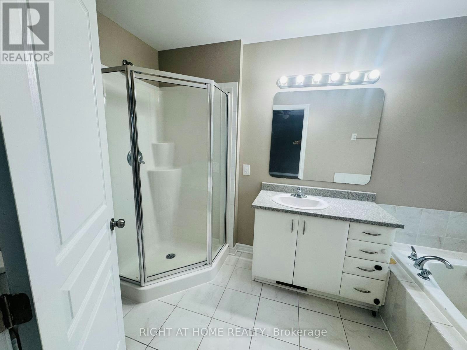 428 Foxhall Way, Ottawa, ON, K2M 0G1 - 25